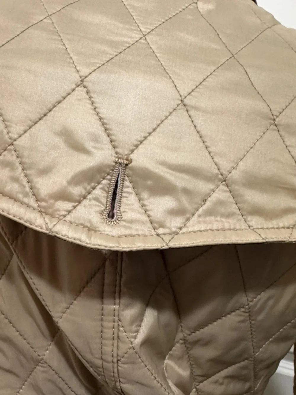 Burberry Quilted Double-Breasted Trench Coat in Beige - Picture 6 of 15